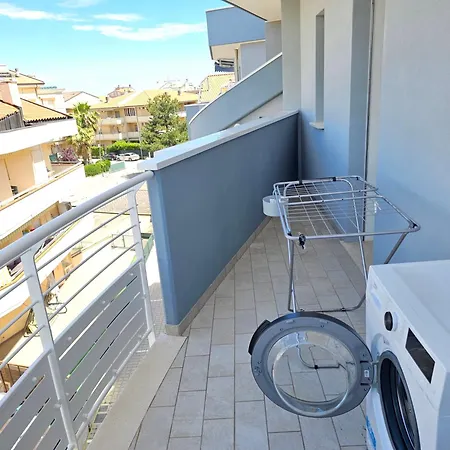 Grey House Terrazza 100m To The *